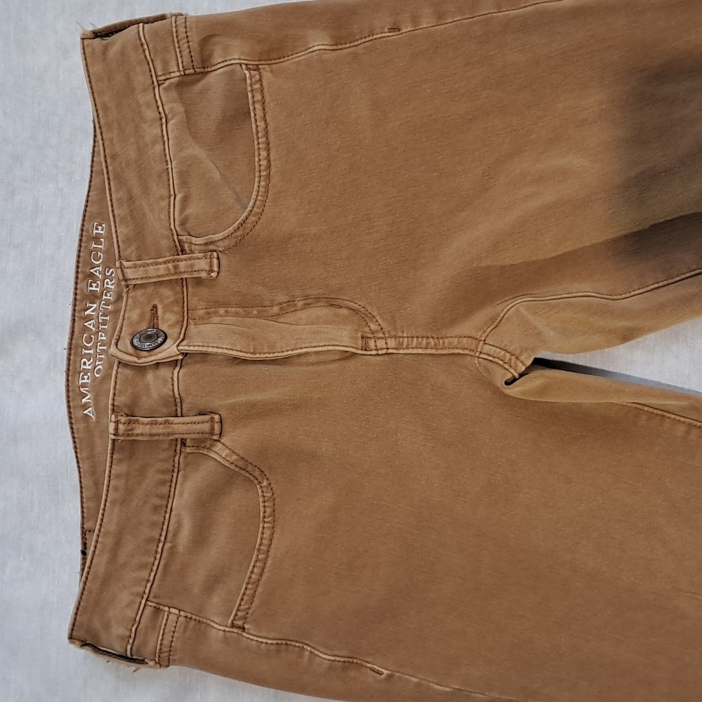 American Eagle Outfitters 360 Super Stretch Jegging. Tan. Size 6. - Picture 2 of 11